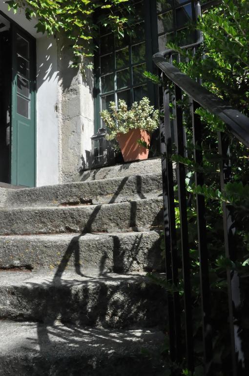 La Demeure Bed & Breakfast Eyguieres Bagian luar foto